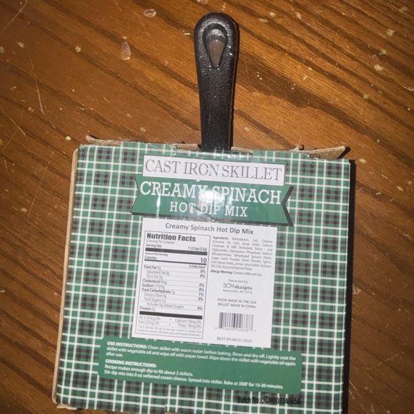 2X Cast Iron Skillets - Picture 2 of 3